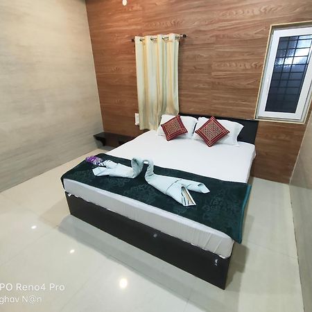 Kamala Sadana Lodge Mādhavaram Exteriör bild